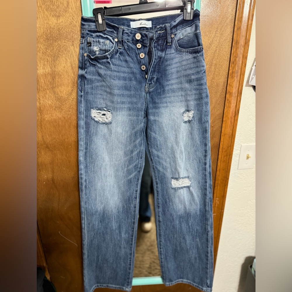 🪩KANCAN SIZE 3/25 STRAIGHT LEG🪩 NEW WITHOUT TAGS 🪩 NEVER WORN🪩BUTTON CLOSURE